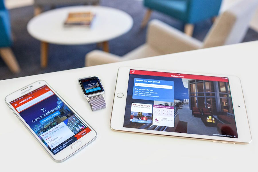 Étude Hotels.com™ Mobile Travel Tracker Mobile Accessoire N°1 Smartphone Tablette Vacances