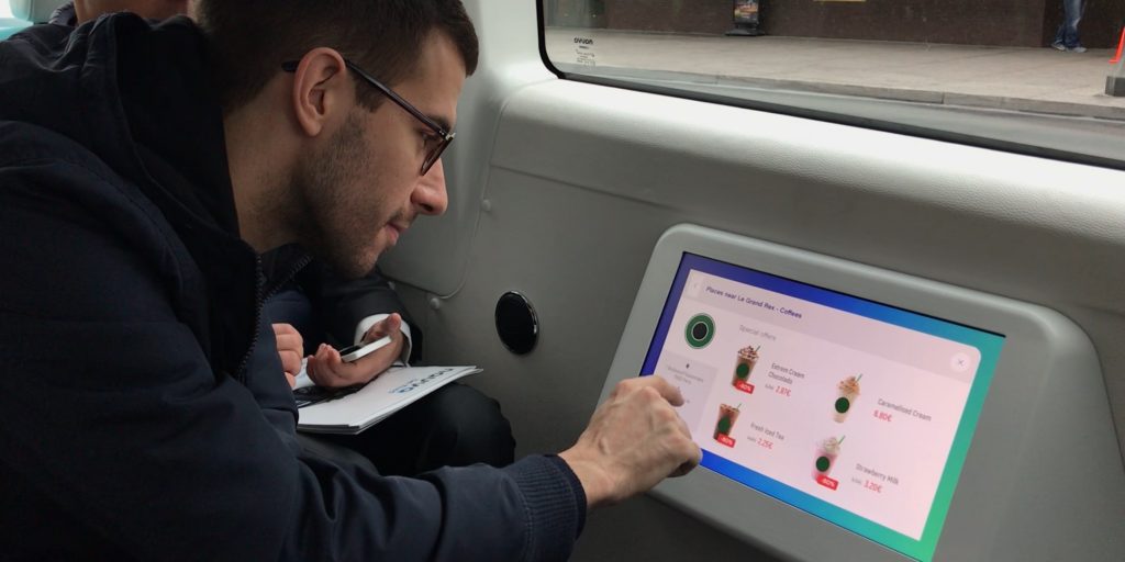 ecran tactile taxi autonome navya