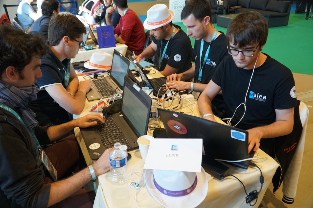 Lepir-Team-en-pleine-concentration