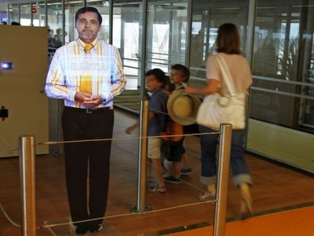 Aeroport_Orly_Hologramme