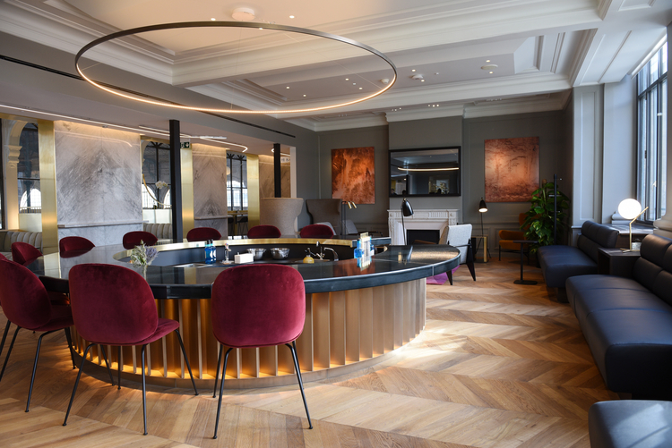Paris Business Premiere lounge