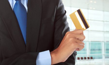 40% des voyageurs d'affaires règlent des dépenses personnelles avec la carte de l'entreprise 40% des voyageurs d'affaires règlent des dépenses personnelles avec la carte de l'entreprise