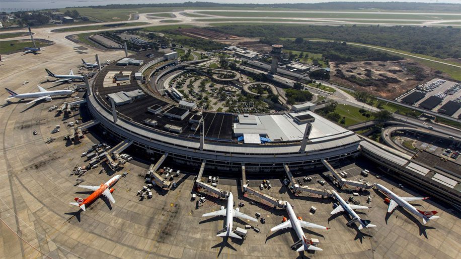 Brésil: le nouveau président veut privatiser tous les aéroports du pays Brésil: le nouveau président veut privatiser tous les aéroports du pays