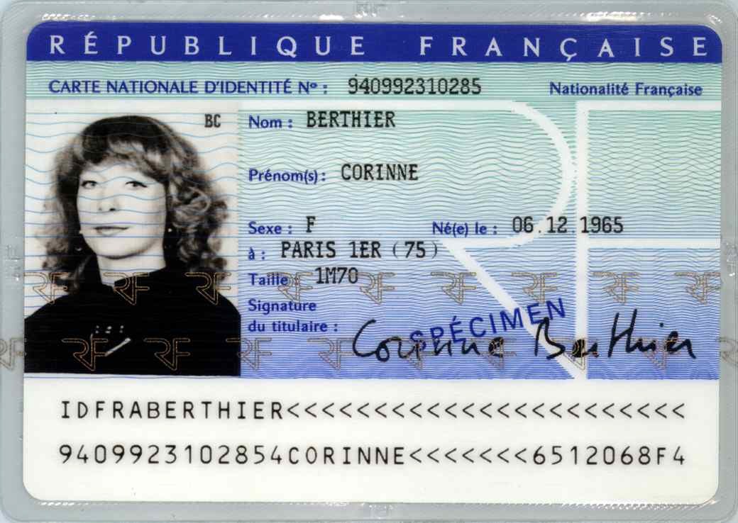 Carte d’identité à l’étranger : 10 ou 15 ans ? Carte d’identité à l’étranger : 10 ou 15 ans ?