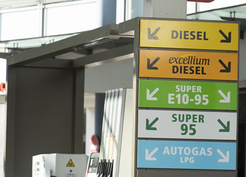 Carburants: les prix repartent à la hausse