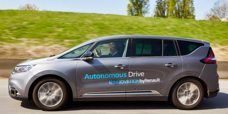 Renault va tester des voitures autonomes en conditions urbaines l'an prochain Renault va tester des voitures autonomes en conditions urbaines l'an prochain