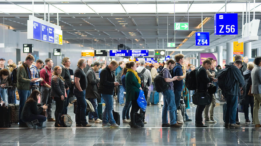 Les aéroports américains veulent doubler la taxe passagers Les aéroports américains veulent doubler la taxe passagers