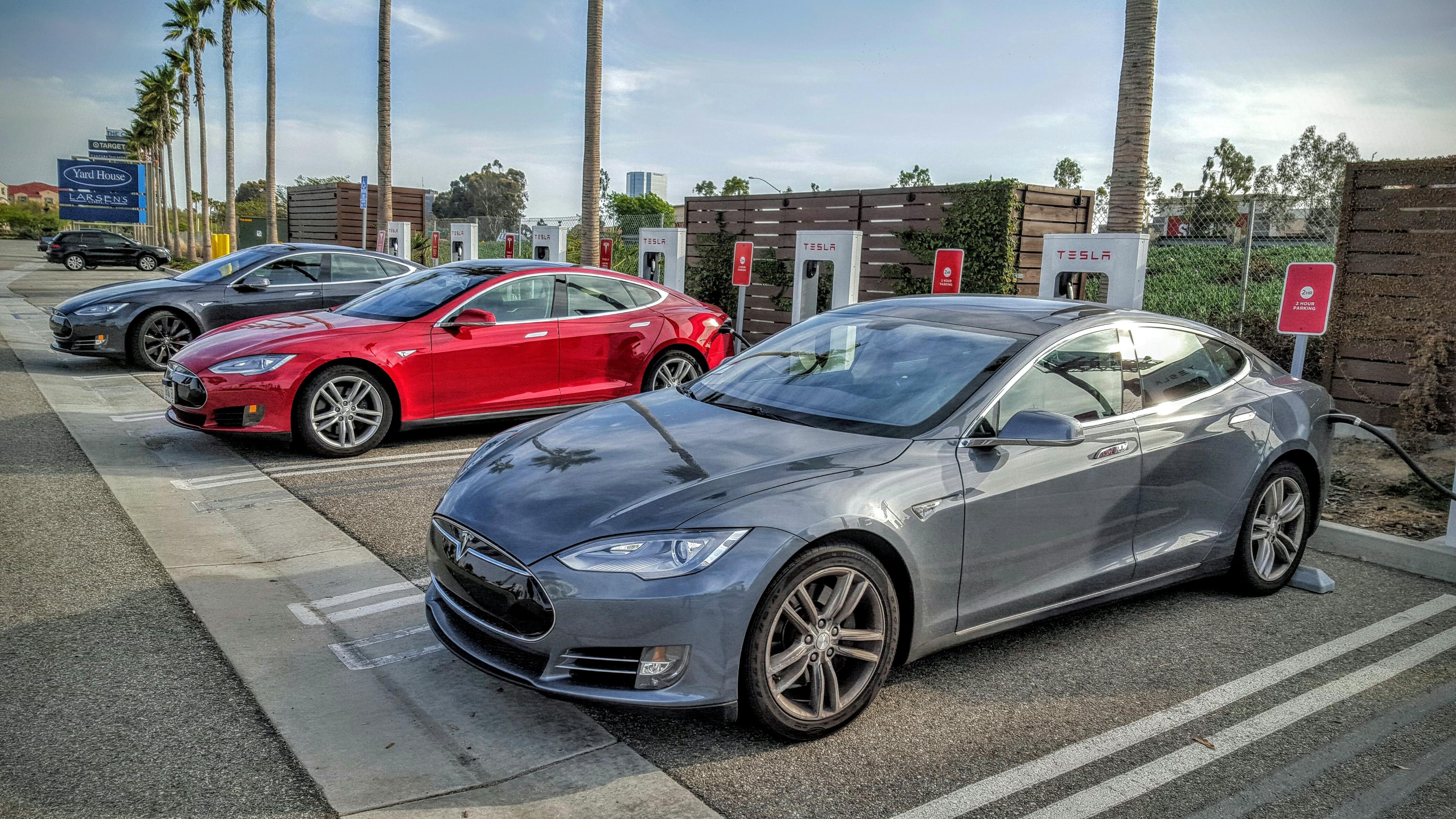Tesla propose la LLD pour son modèle 3