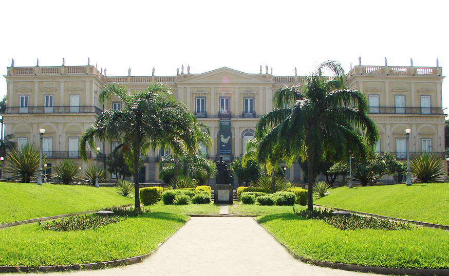 Le musée de Rio ravagé par les flammes