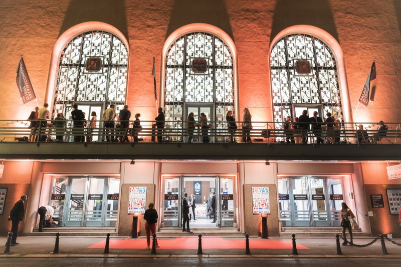 Le Palais des Congrès d'Issy dévoile son nouveau visage Le Palais des Congrès d'Issy dévoile son nouveau visage