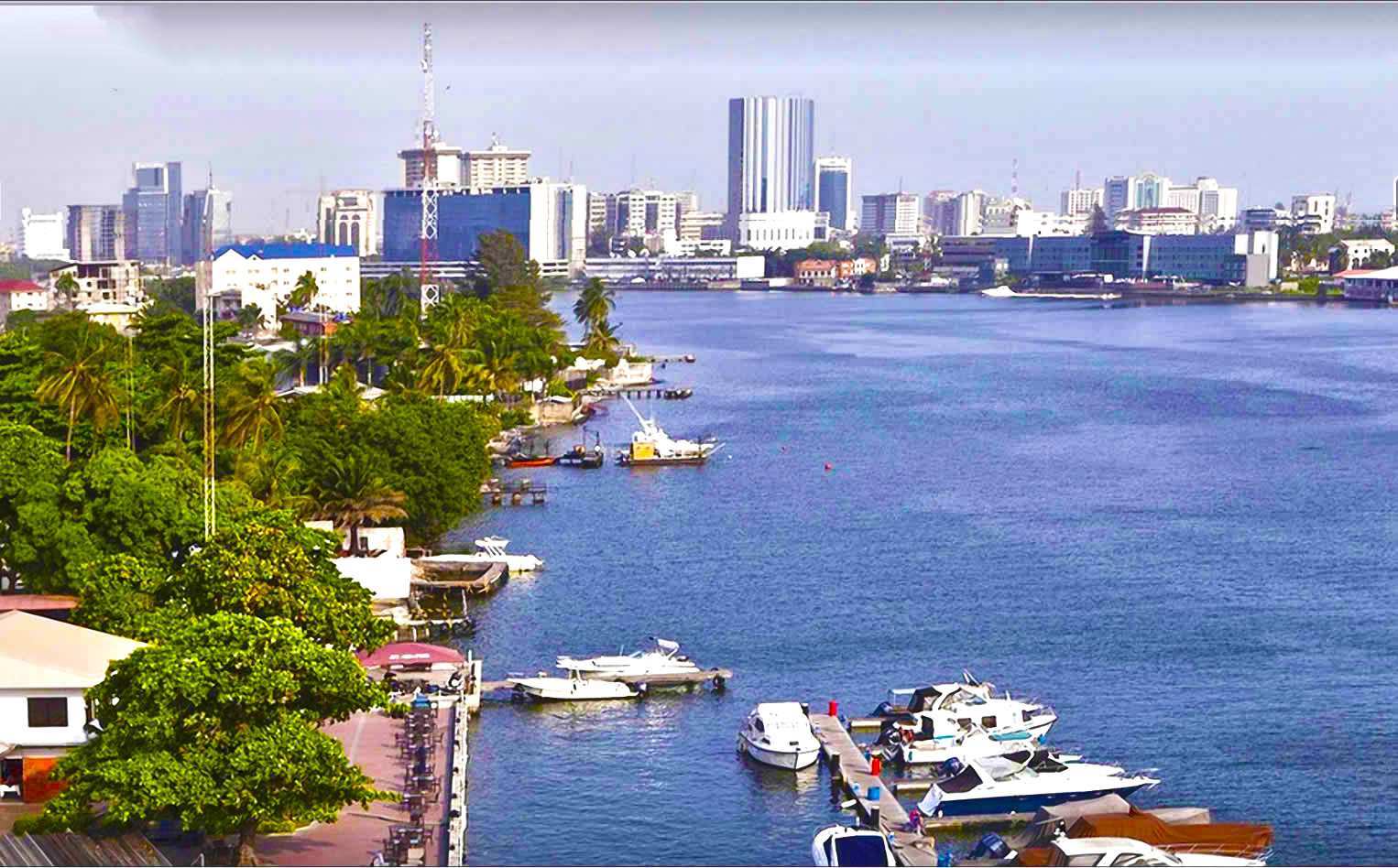 Nigeria : Uber veut lancer des bateaux-taxis à Lagos Nigeria : Uber veut lancer des bateaux-taxis à Lagos