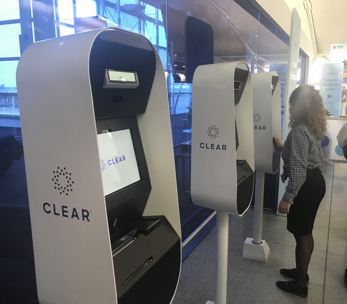 Clear a atterri au T4 de New York JFK Clear a atterri au T4 de New York JFK