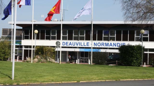 Une nouvelle aérogare pour l'aéroport de Deauville Une nouvelle aérogare pour l'aéroport de Deauville