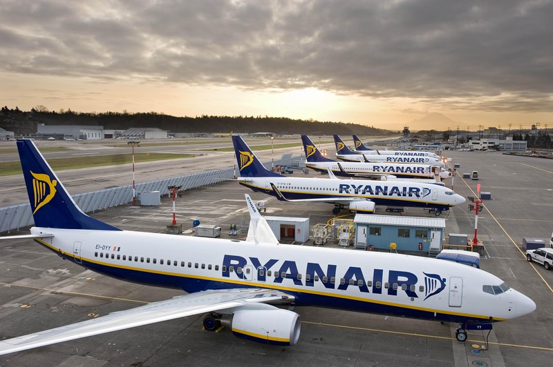 Ryanair porte plainte contre les aiguilleurs du ciel britanniques Ryanair porte plainte contre les aiguilleurs du ciel britanniques