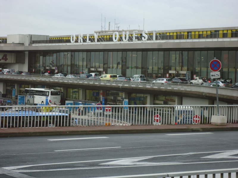 Une voie réservée aux bus et aux taxis entre Orly et Paris Une voie réservée aux bus et aux taxis entre Orly et Paris