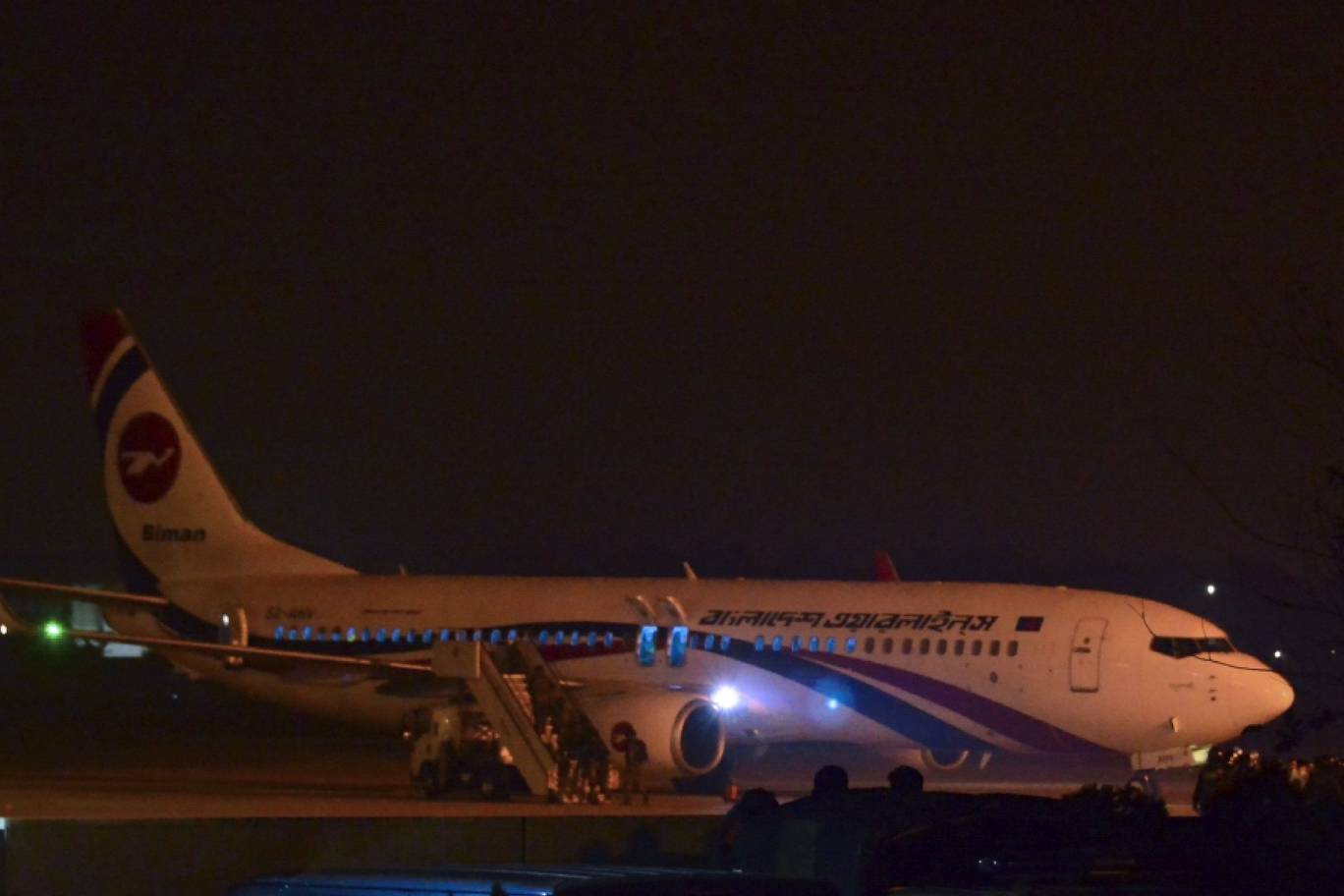 Biman Bangladesh Airlines: un pirate de l'air abattu à bord d'un avion Biman Bangladesh Airlines: un pirate de l'air abattu à bord d'un avion