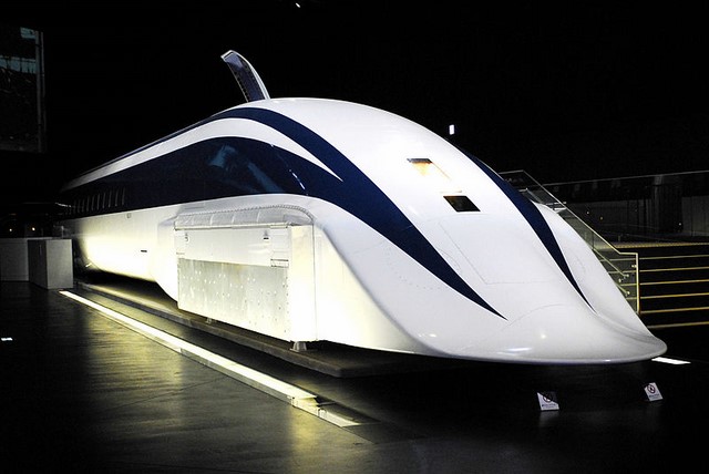 Le train japonais Maglev frôle les 600km/h
