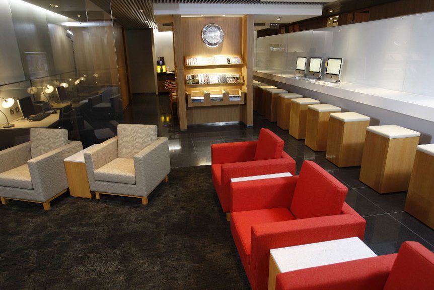 Cathay Pacific ferme son salon de Hong Kong Cathay Pacific ferme son salon de Hong Kong