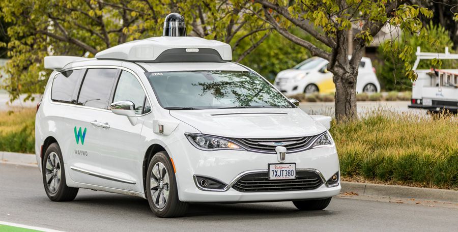 Waymo lance le premier service payant de taxis autonomes Waymo lance le premier service payant de taxis autonomes